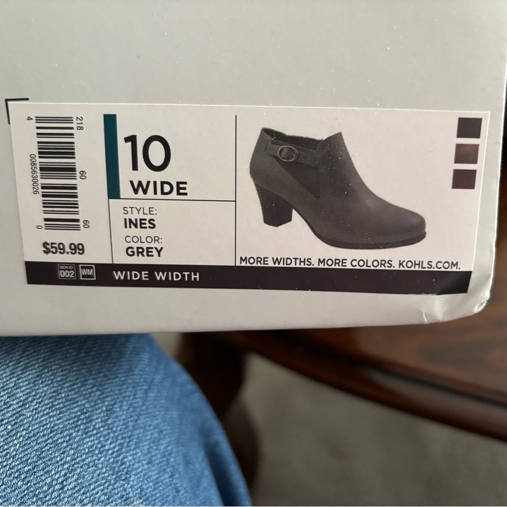 Croft & Barrow Women's Black Heeled Boots